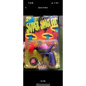 Vintage 90s Trendmasters Super Space Gun squirming Brain; Glowing Chamber